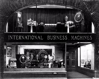 Large Computer Store History Share