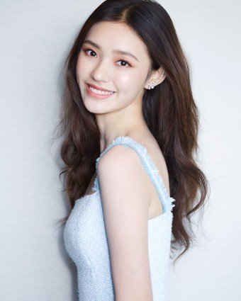 광고모델로서 데뷔