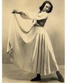 During the war Hepburn took dancing lessons at the Arnhem Conservatory ...