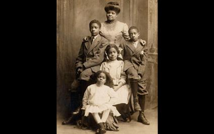 Ida Is Pictured With Her Younger Siblings