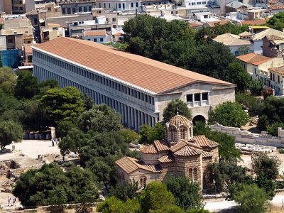 https://viajeseneltiemposa.wordpress.com/2018/04/22/stoa-de-atalo-ii/