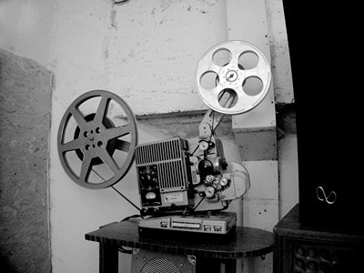 Emergence of audiovisual instruction (film projectors, radio, overhead ...
