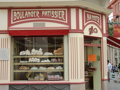 Boulanger Began Serving Hot Soups Called Restaurer For Their Health ...