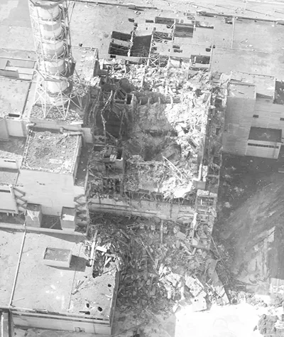 An image of Reactor 4's surrounding concrete structure after the ...