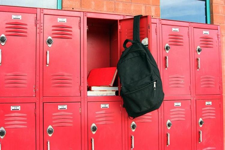 Laminate lockers