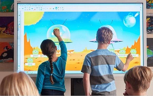 First Smartboard Made 1991: SMART Board, the first interactive whiteboard, was introduced to ...