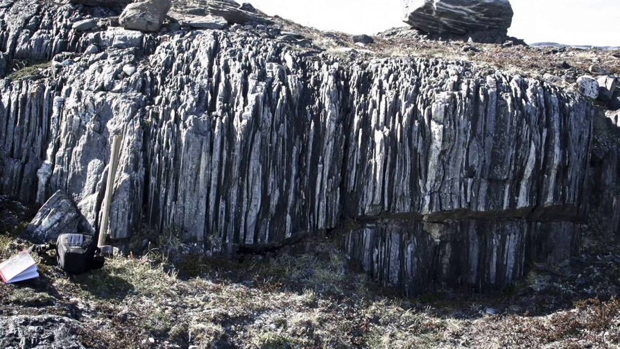 First Solid Rocks Earth The oldest rock found is about 4.28 billion years old. That means they ...