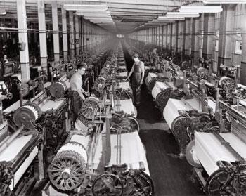 factory machines in the industrial revolution