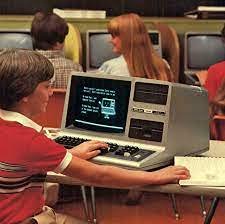https://flashbak.com/trs-80-kids-computers-1980s-394341/