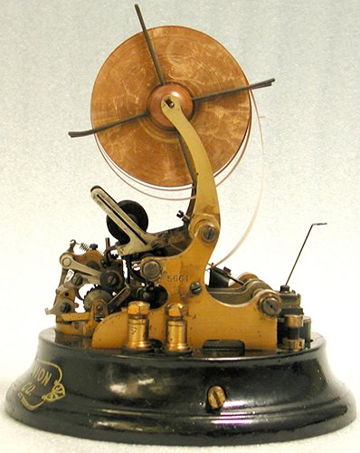 (https://americanhistory.si.edu/collections/object/nmah_739453)