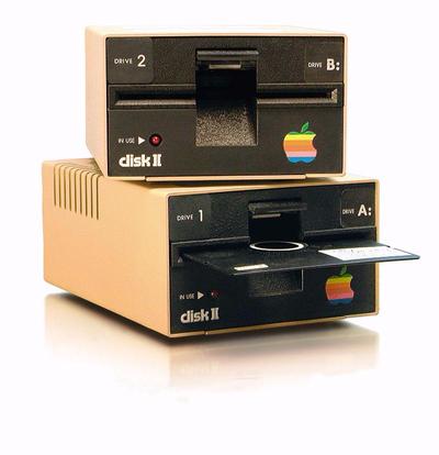 APPLE II PLUS
