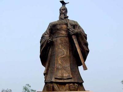 A statue of Liu Bang as now know Emperor Gaozu