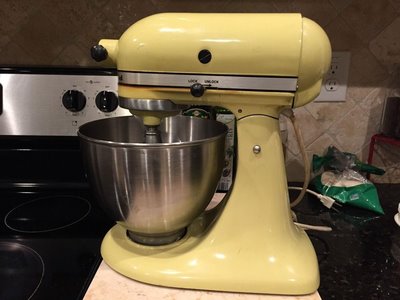 Servicing an 80+ year old KitchenAid Model G! With some sprinkles