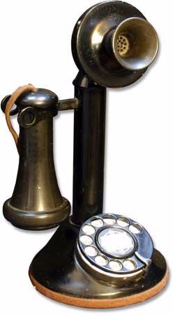 first phone alexander graham bell
