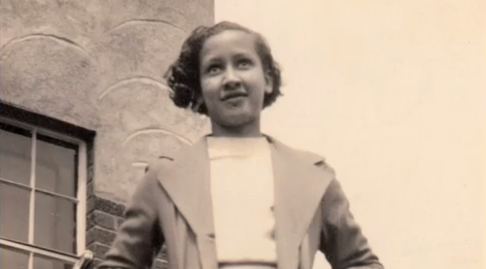 Get Katherine Johnson Young Age Gif