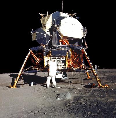 https://history.nasa.gov/ap11ann/kippsphotos/apollo.html