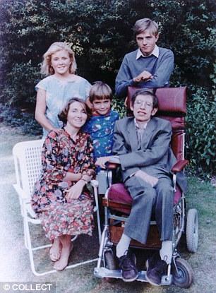 hawking hawkings dailymail disease stephan diagnosis sutori legendary touching  neri 1947 phillipa adopted sus shortly neurone motor esposa teoria