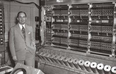 1936 : Alan Turing presents the notion of a universal machine, later ...