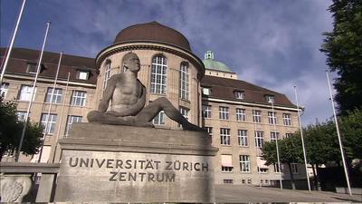 begins studying at the Zurich Polytechnic in a teachers' training program.