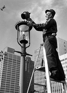 natural gas street lamp