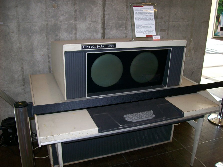 CDC 6600 : también en 1964 la empresa Control Data Corporation ...