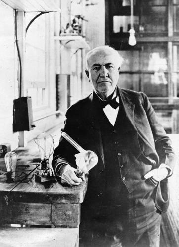 https://upload.wikimedia.org/wikipedia/commons/5/52/Thomas_edison_gl%C3 ...