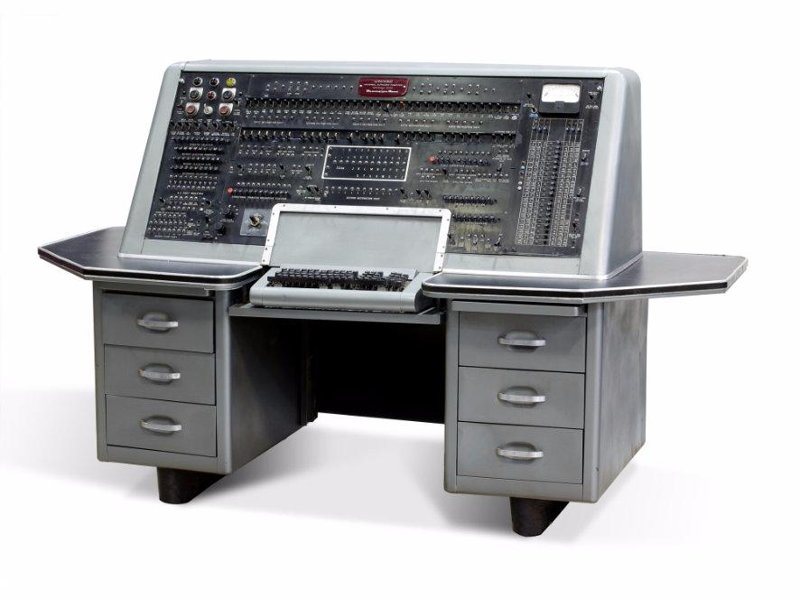 Original Computer Vi UNIVAC (1946)