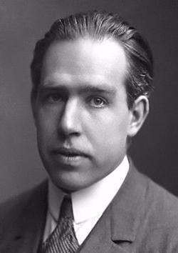 NIELS BOHR and HENRY GWYN JEFFREYS MOSELEY (1913)