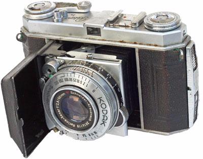 1980 POINT&SHOOT CAMERAS