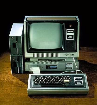Vax Mini Computer 1978 : VAX - 1 er super-mini- ordinateur conçu DEC