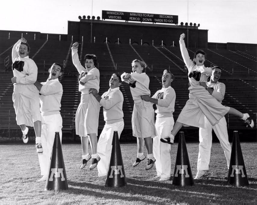 The first women to cheer at U of M in 1923. Literally, the only photo I could find, please click to see the original at sutori.com ( (MinnesotaAlumni.org)