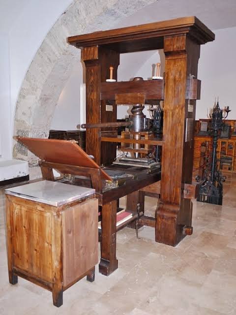 PRINTING PRESS