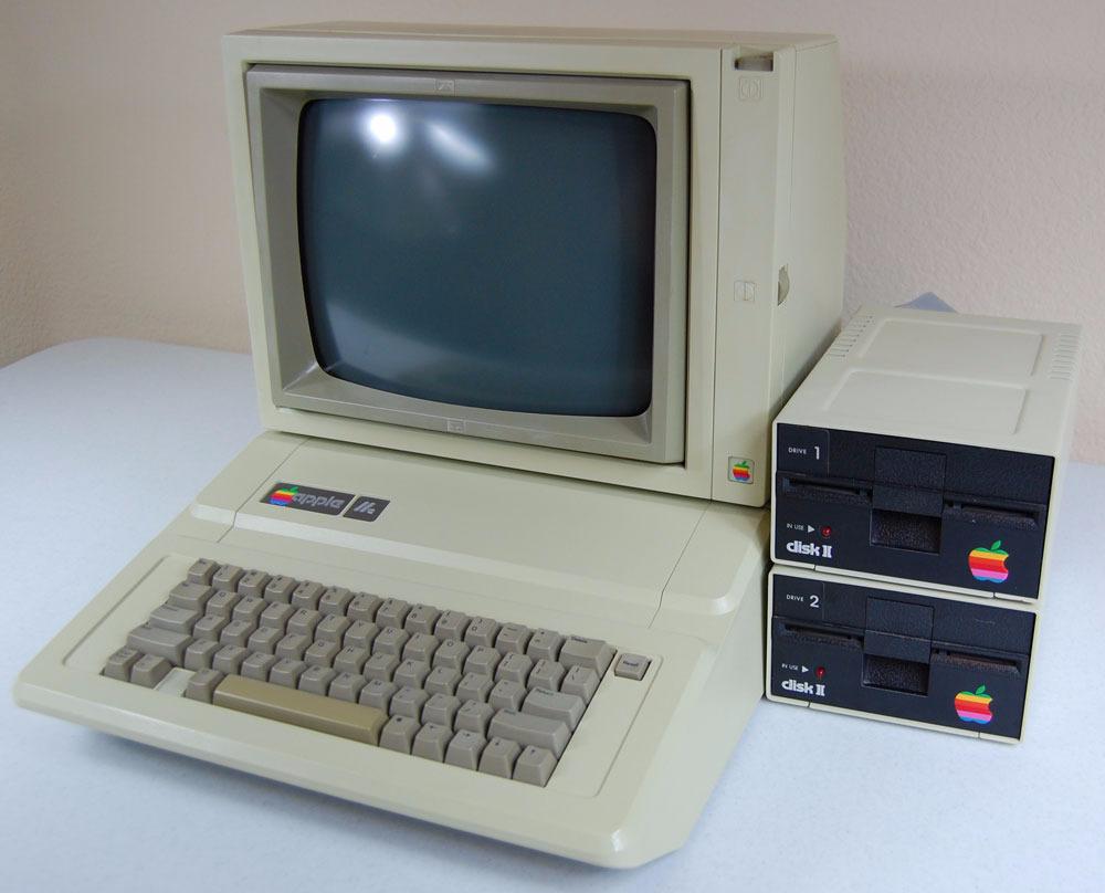 1980s Computer Lesson 1980s: Apple II E