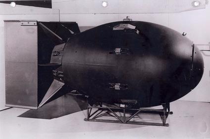 an example of a nuclear weapon