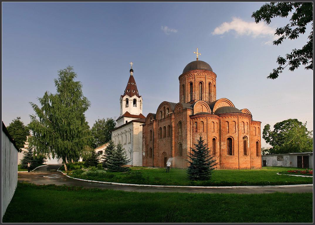 Церкви смоленска. Церковь Петра и Павла на Городянке. Церковь Петра и Павла на Городянке Смоленск. Церковь Петра и Павла (1146 год). Петропавловская Церковь на Городянке.