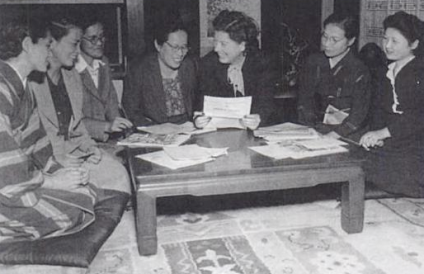 Lieutenant Ethel Weed, an American Women’s Information Officer, brought