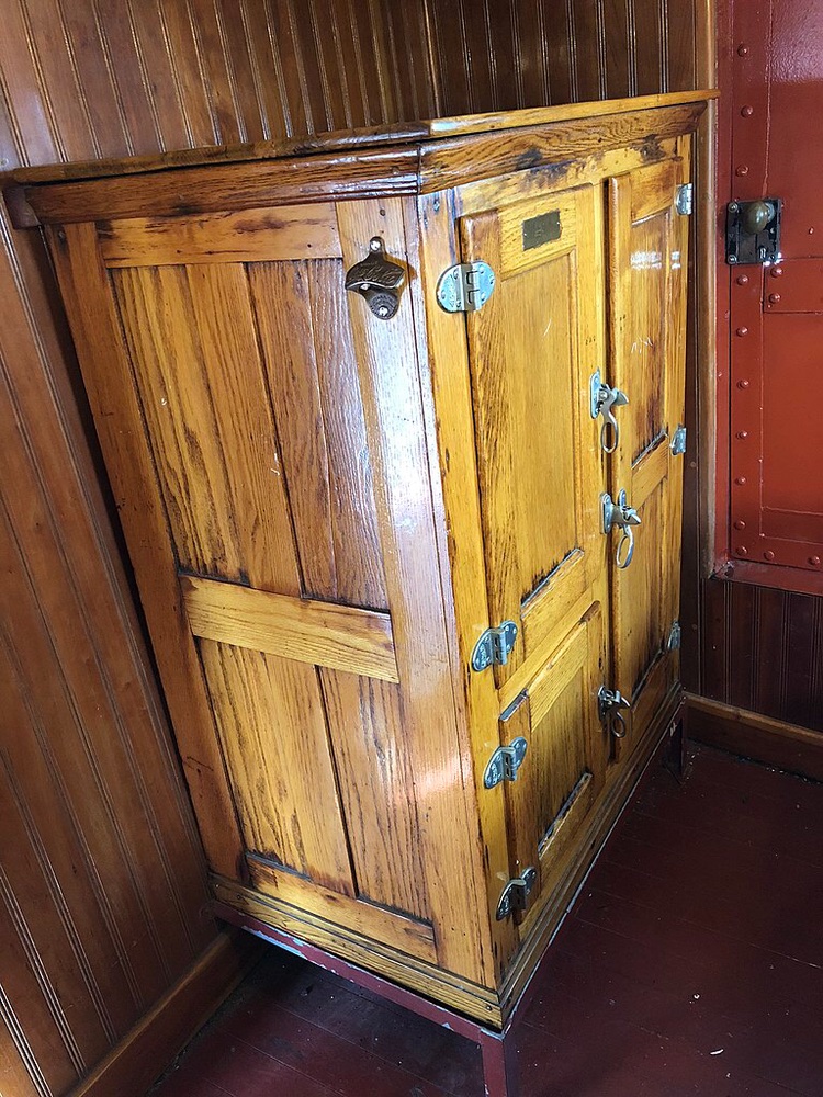 1840s In this year craftsman made ice boxes designed for homes that