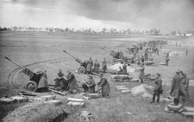 Austria shells bombard Belgrade, the Serbian capital. Russian general ...