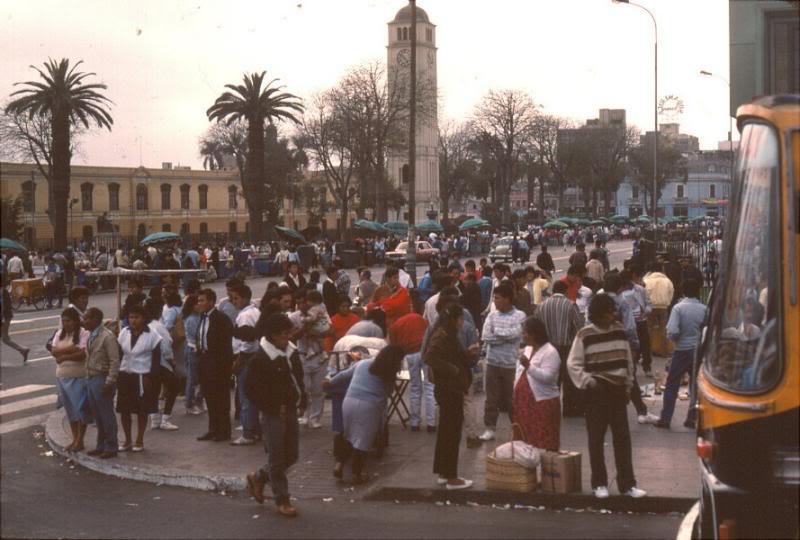 1980 Lima has a metropolis, habitants from all over Peru are living here, congestion and